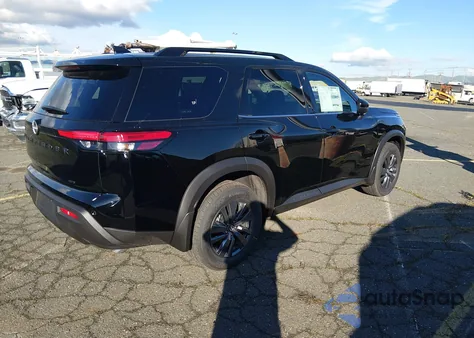 2025 Nissan Pathfinder Rock Creek 4Wd/Sv 4Wd z USA, uszkodzony, nr VIN 5N1DR3BC5SC312439